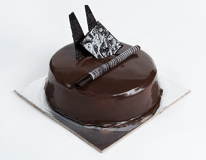 Chocolate-Truffle-Fresh-Cream-Cake