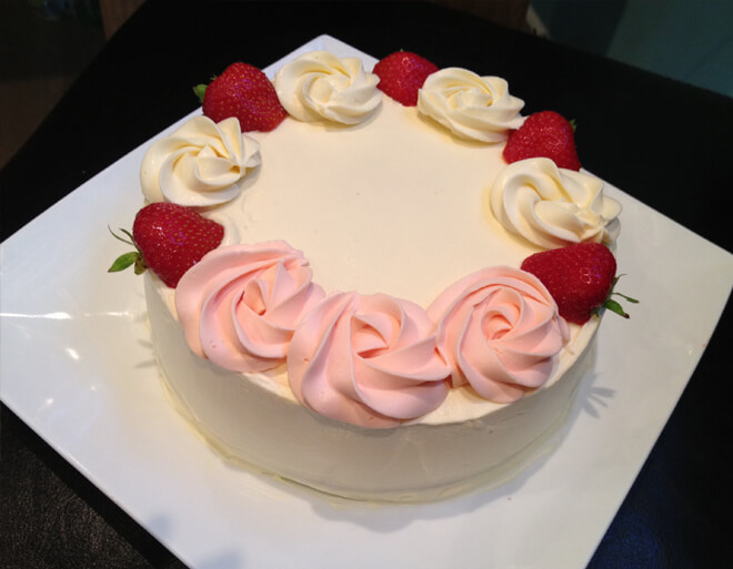 Fresh-Vanilla-Cream-Cake